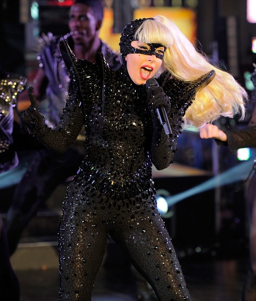 Lady Gaga "burns" New York with eccentricity...Sєxy pH๏τo 6