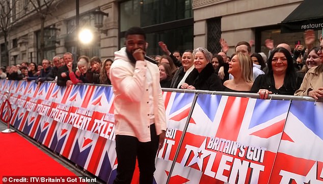 Despite his quick decision eagle eyed viewers noticed that the cameras and microphones were set up ready and Danny didn't have to miss a beat as he ran out into the London street