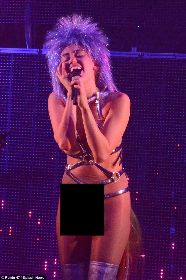 Miley Cyrus wears prosthetic manhood as she kicks off her Dead Petz tour | Daily Mail Online