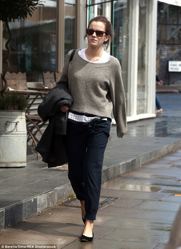 Emma Watson's fashion outfit he's 8