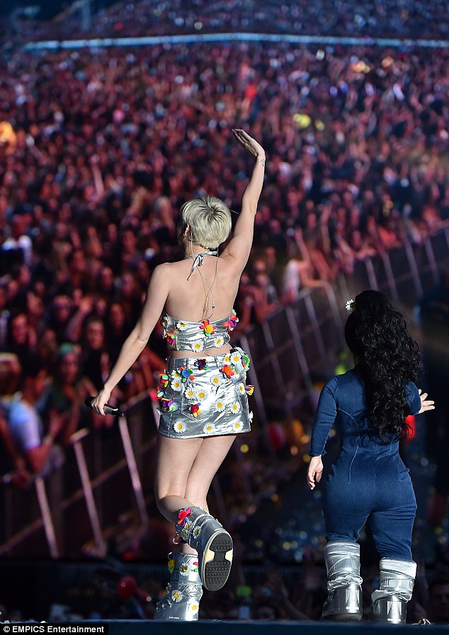 Not worried: Miley said beforehand that she wasn't feeling worried about performing in front of so many people