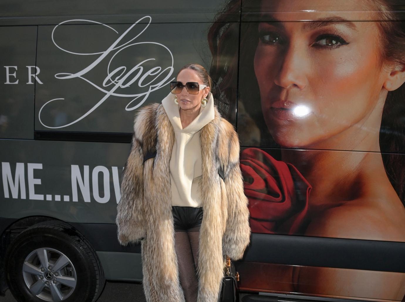 jennifer lopez cancels tour dates weak ticket sales