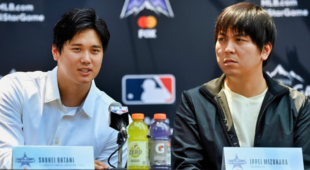 Shonei Ohtani and Ippei Mizuhara at press conference