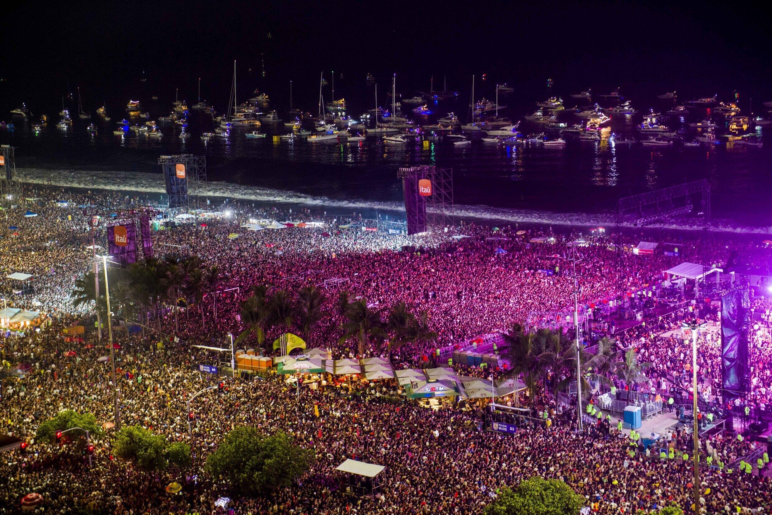 Madonna delights Rio with massive free concert on Copacabana beach