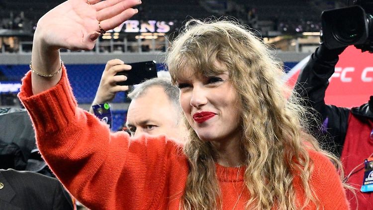 Wilde Wahlkampfverschwörungen: US-Rechte fürchten Taylor Swift beim Super Bowl - n-tv.de