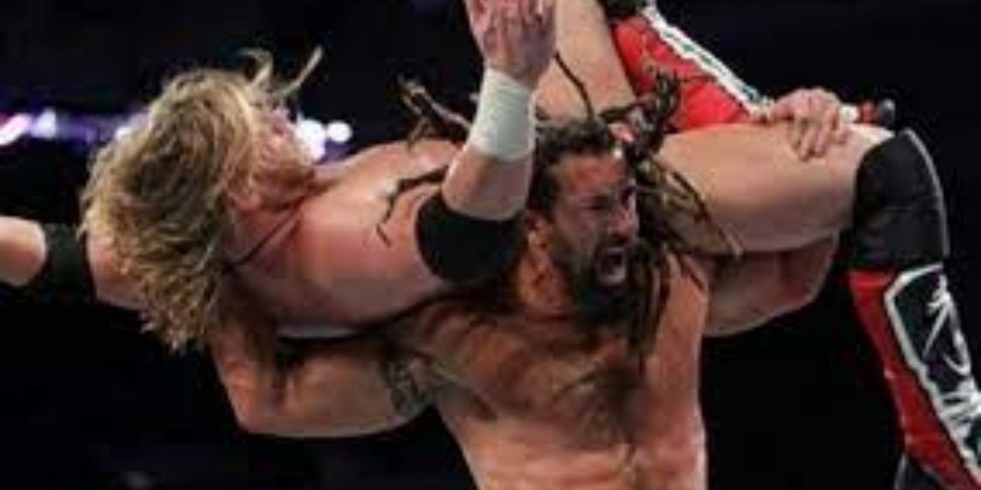 Tyler Reks performing his finisher