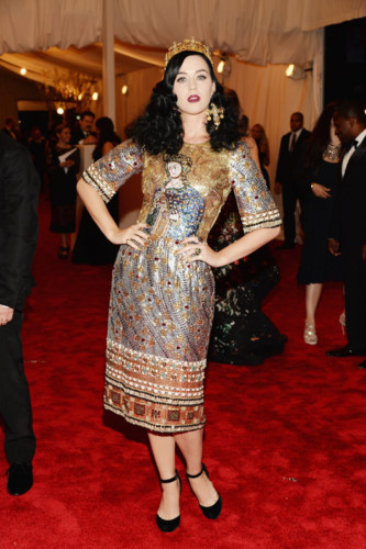 How has Katy Perry's fashion taste changed over the years? - Photo 13.