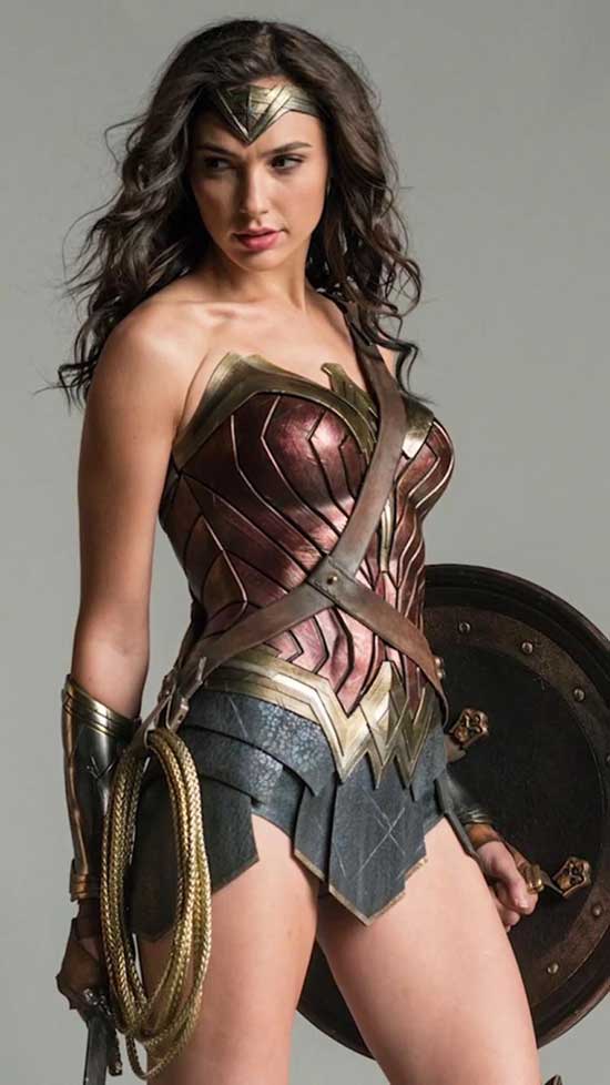 Gal-Gadot-hottest-sexiest-photos-horrornews