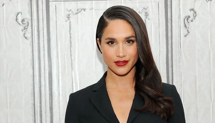 Meghan Markle planning to return back to the royal fold as its savior