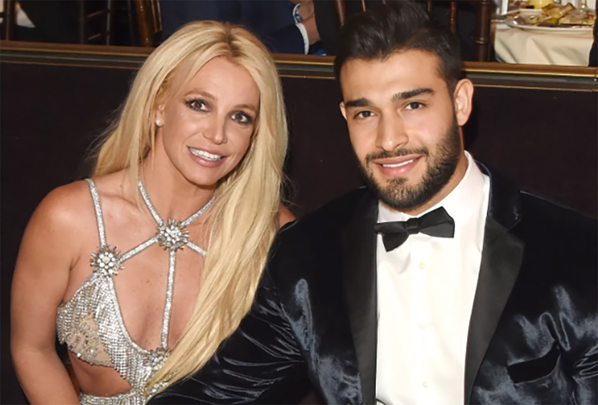 Britney Spears hoàn tất thủ tục ly hôn Sam Asghari sau 14 tháng chung sống