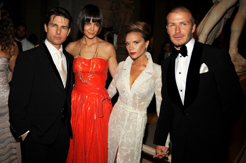 Tom Cruise, Katie Holmes pose with Victoria Beckham and David Beckham.