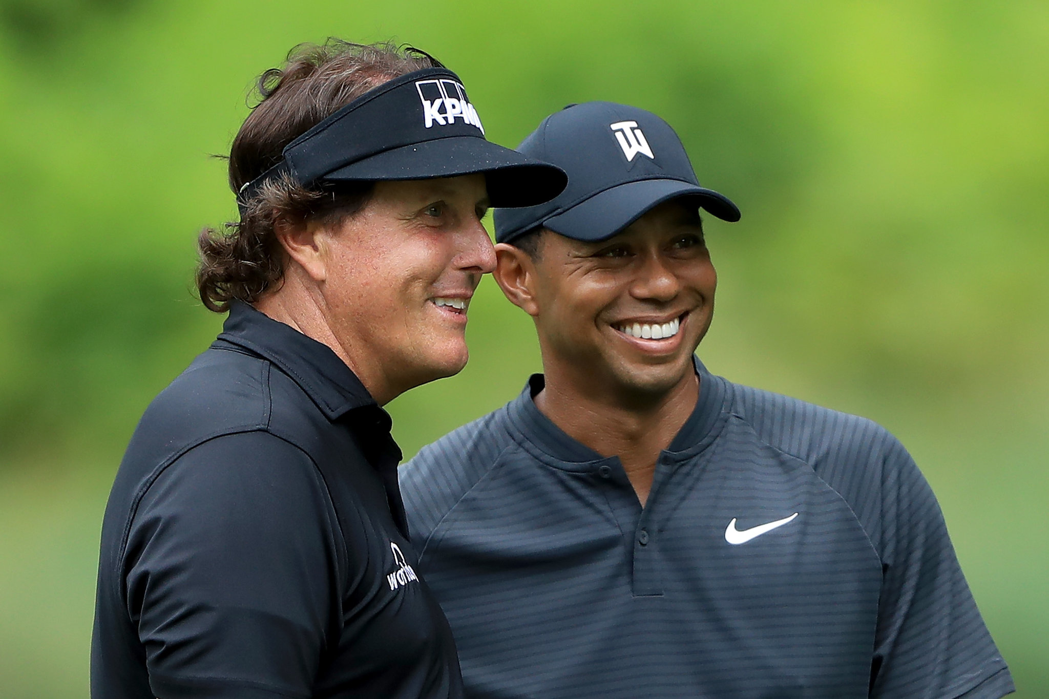 Meet Golf's Odd Couple: Tiger Woods and Phil Mickelson - The New York Times