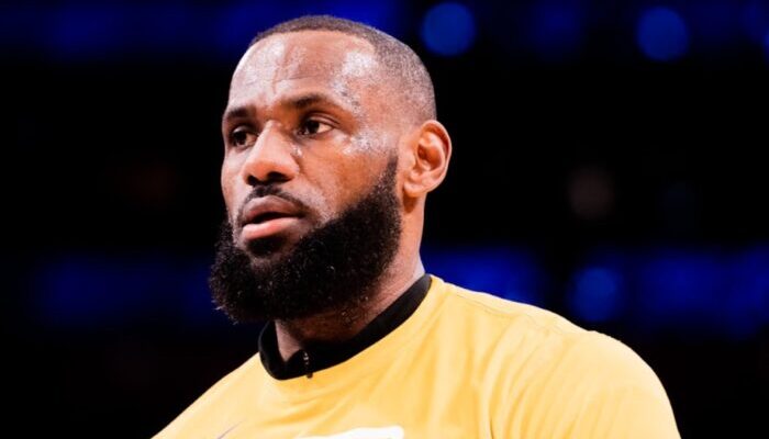 NBA LeBron James with the Lakers