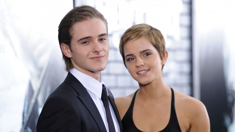 Everyone knows that witch Emma Watson is beautiful, but her younger brother's classy appearance is unexpected - Photo 2.