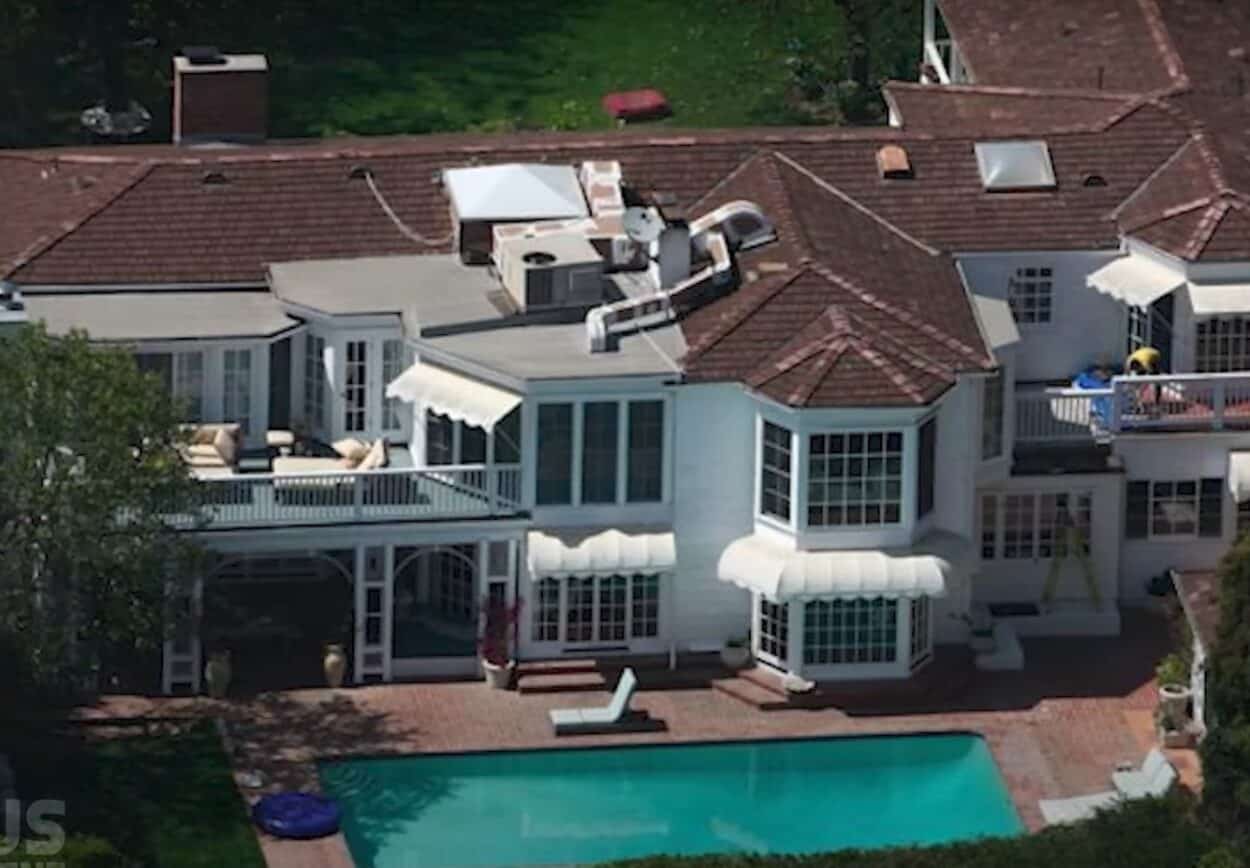 close-up view of Adam Sandler house and pool