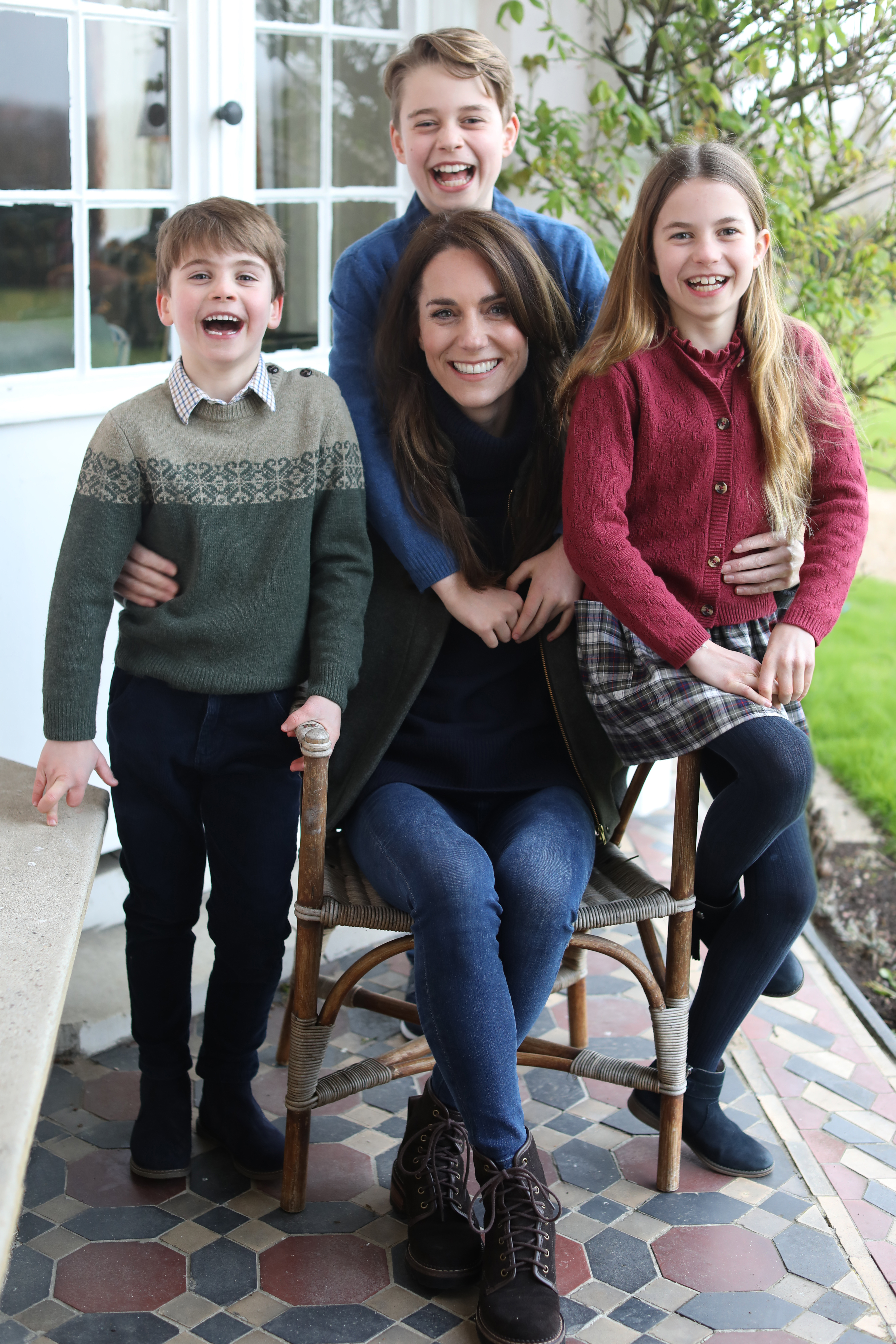 Kate Middleton's Mother's Day photo was pulled from agencies over editing fears