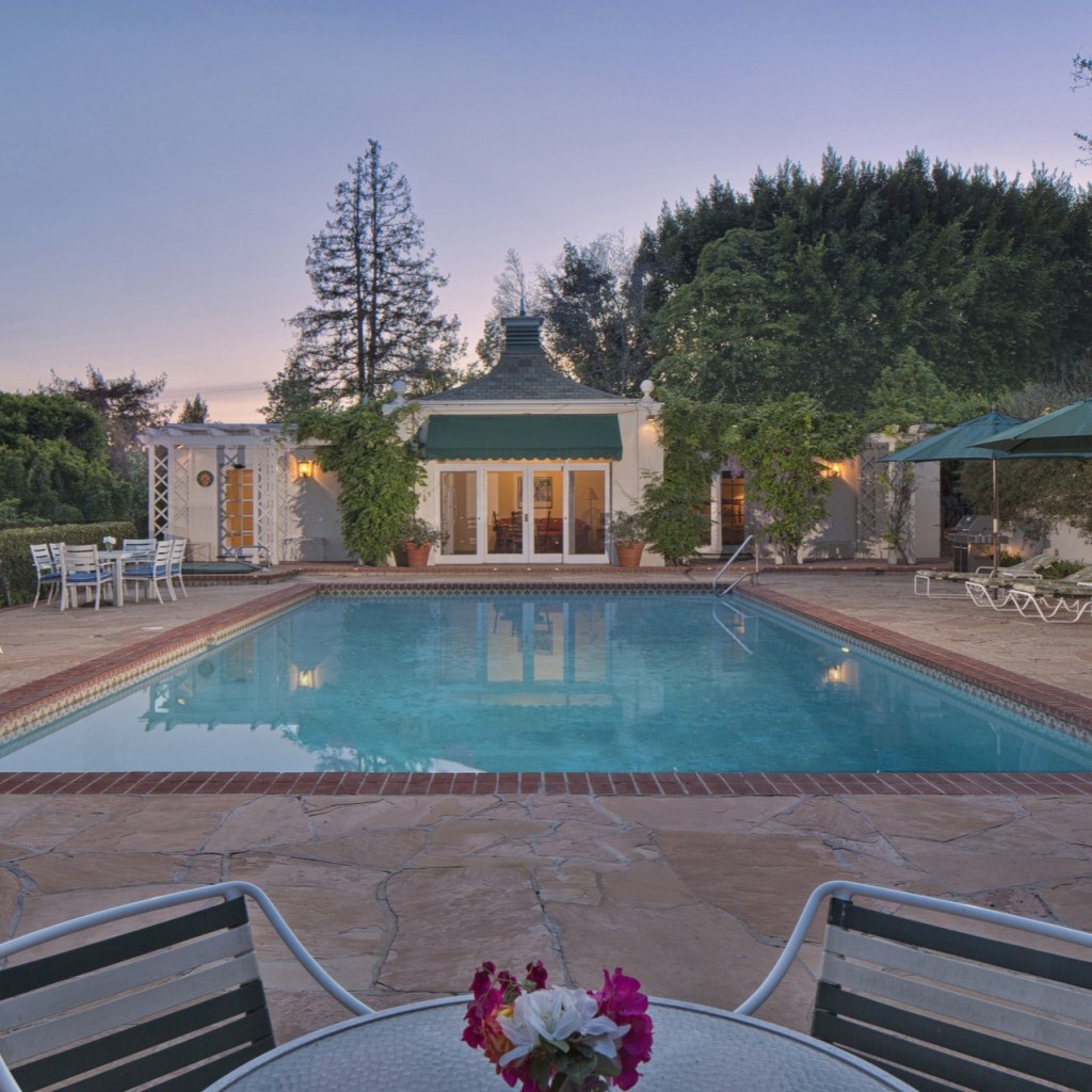 Taylor Swift’s $25 Million Samuel Goldwyn Estate in Beverly Hills, California - News