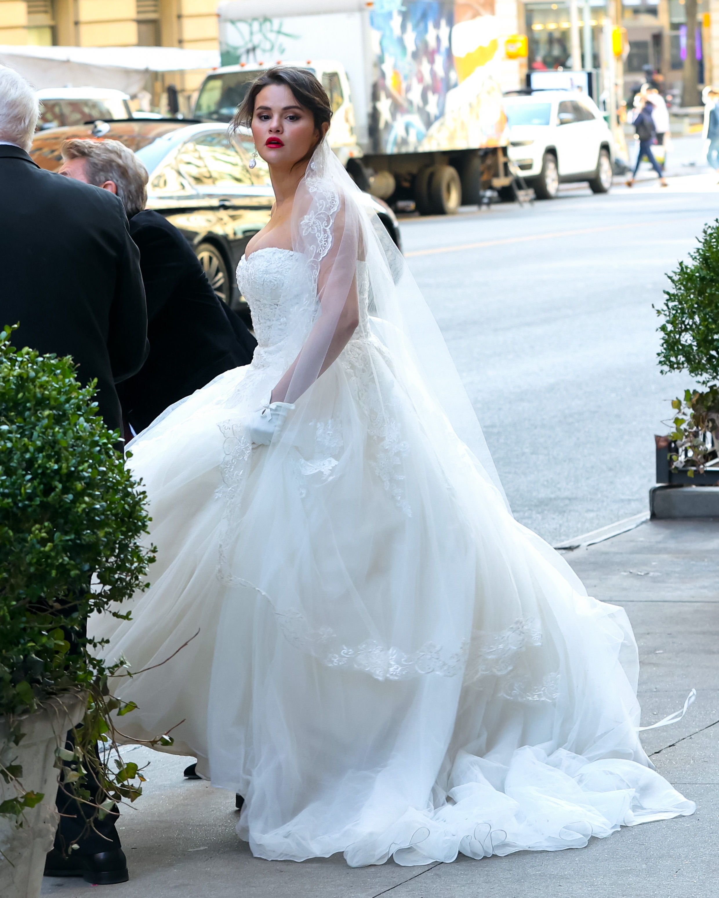 Selena Gomez wears wedding dress to film 'Only Murders in the Building'