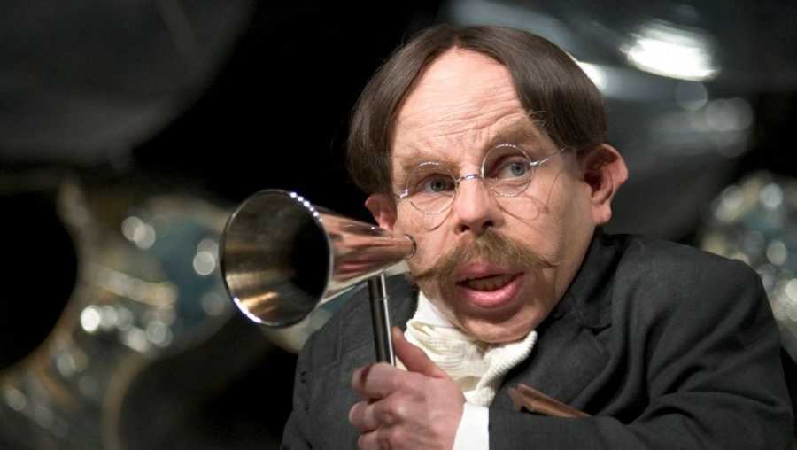 Warwick Davis