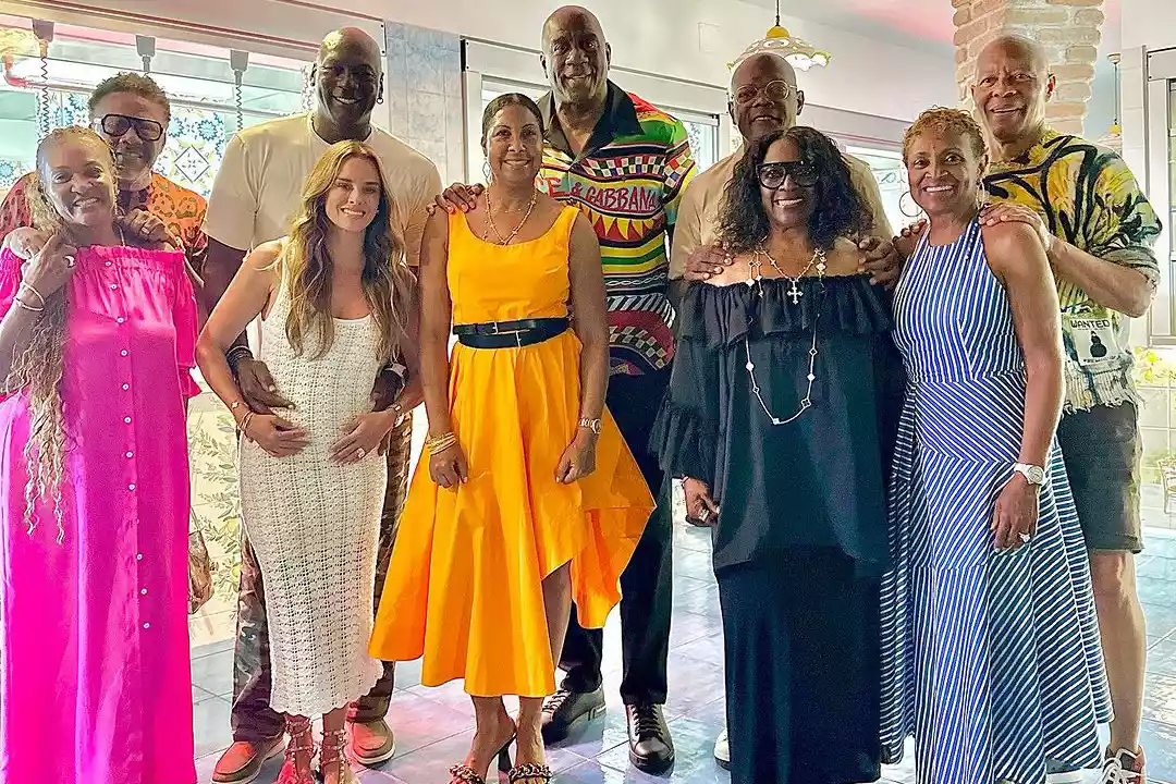 Magic Johnson Vacations with Jordan, Samuel L, etc in Italy