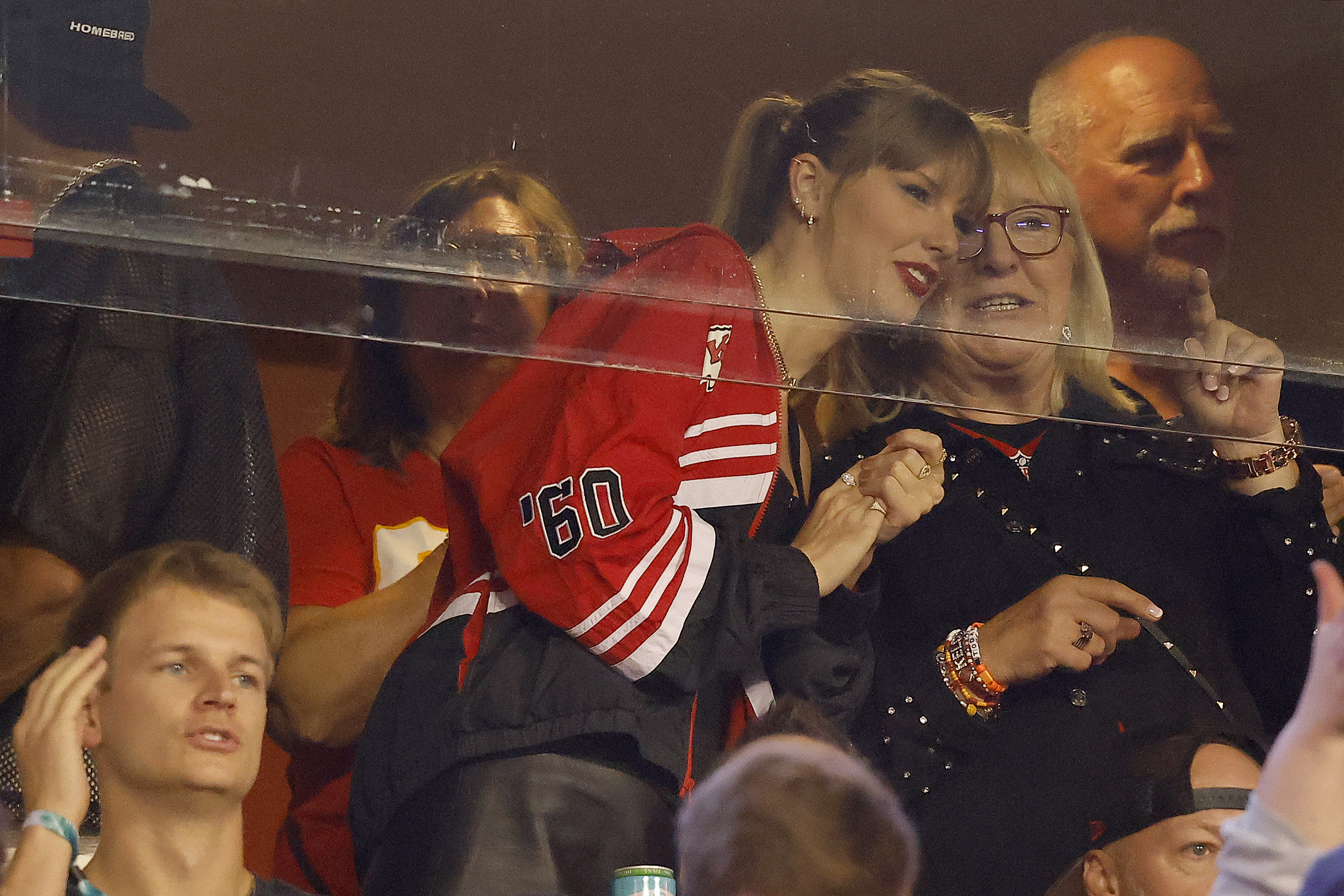 Taylor Swift with Donna Kelce