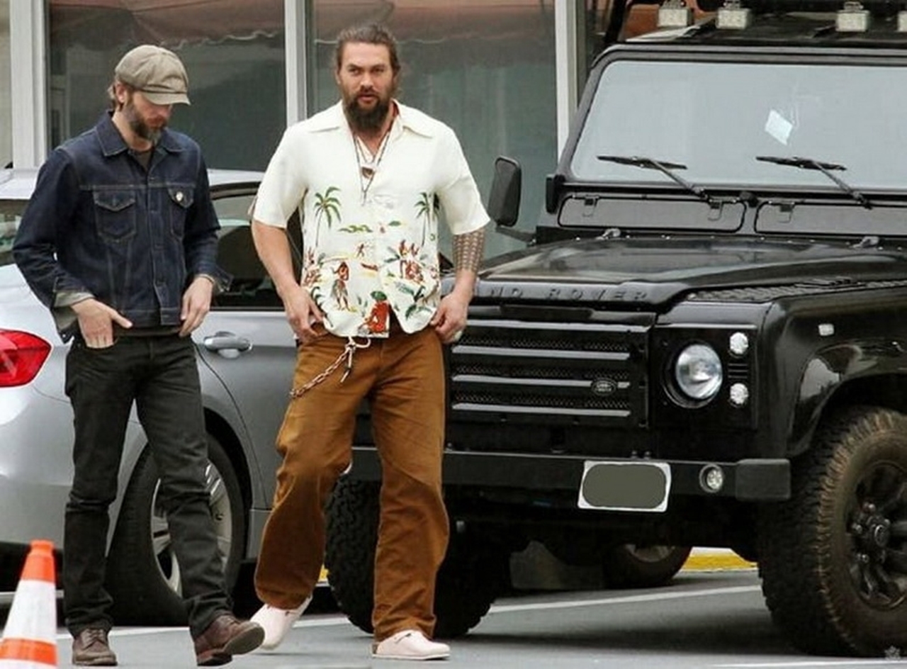 'Aquaman' Jason Momoa's car collection: Unbelievably modest - Photo 4.