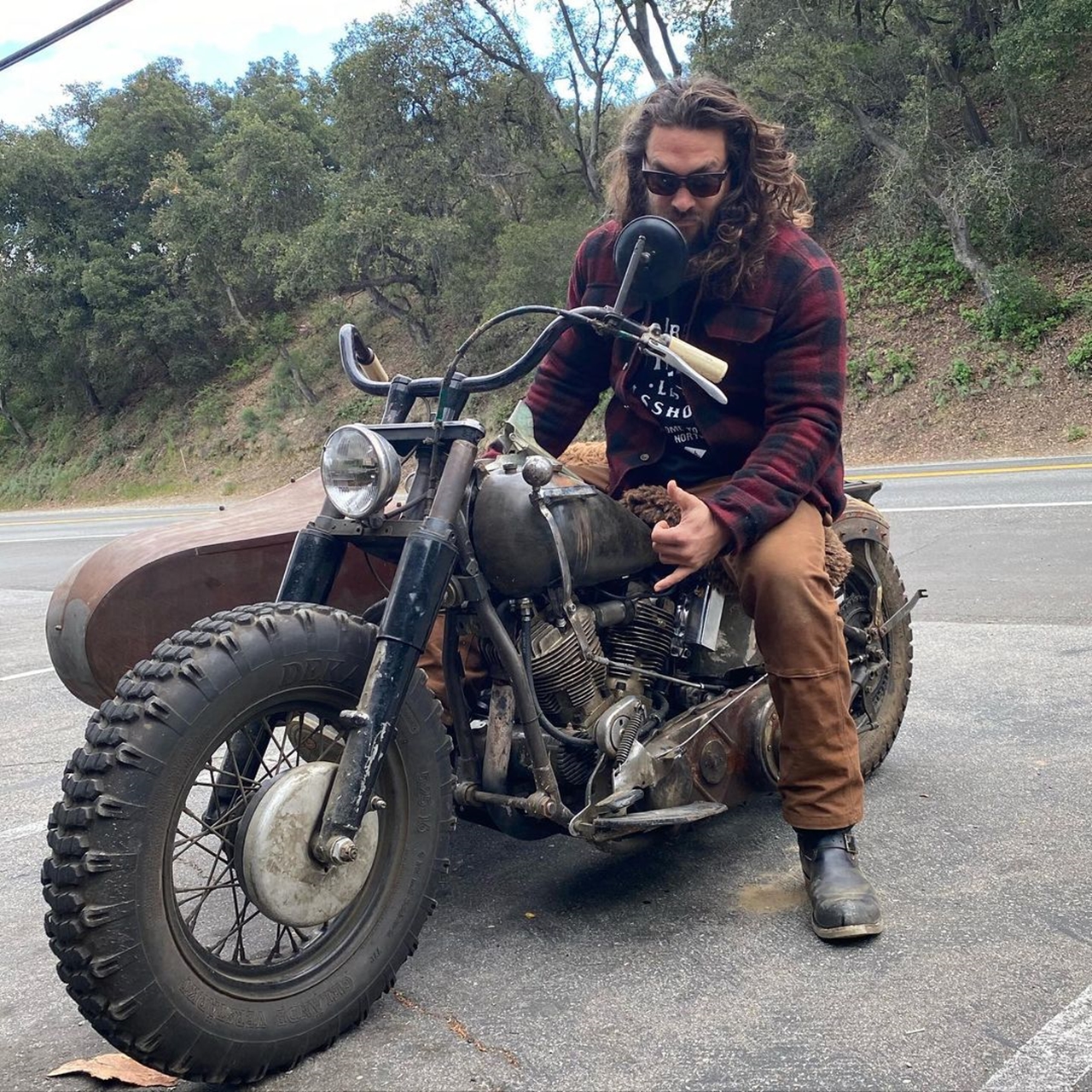 'Aquaman' Jason Momoa's car collection: Unbelievably modest - Photo 17.