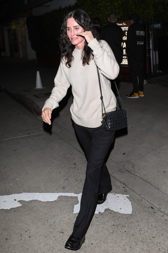 Courteney Cox walking