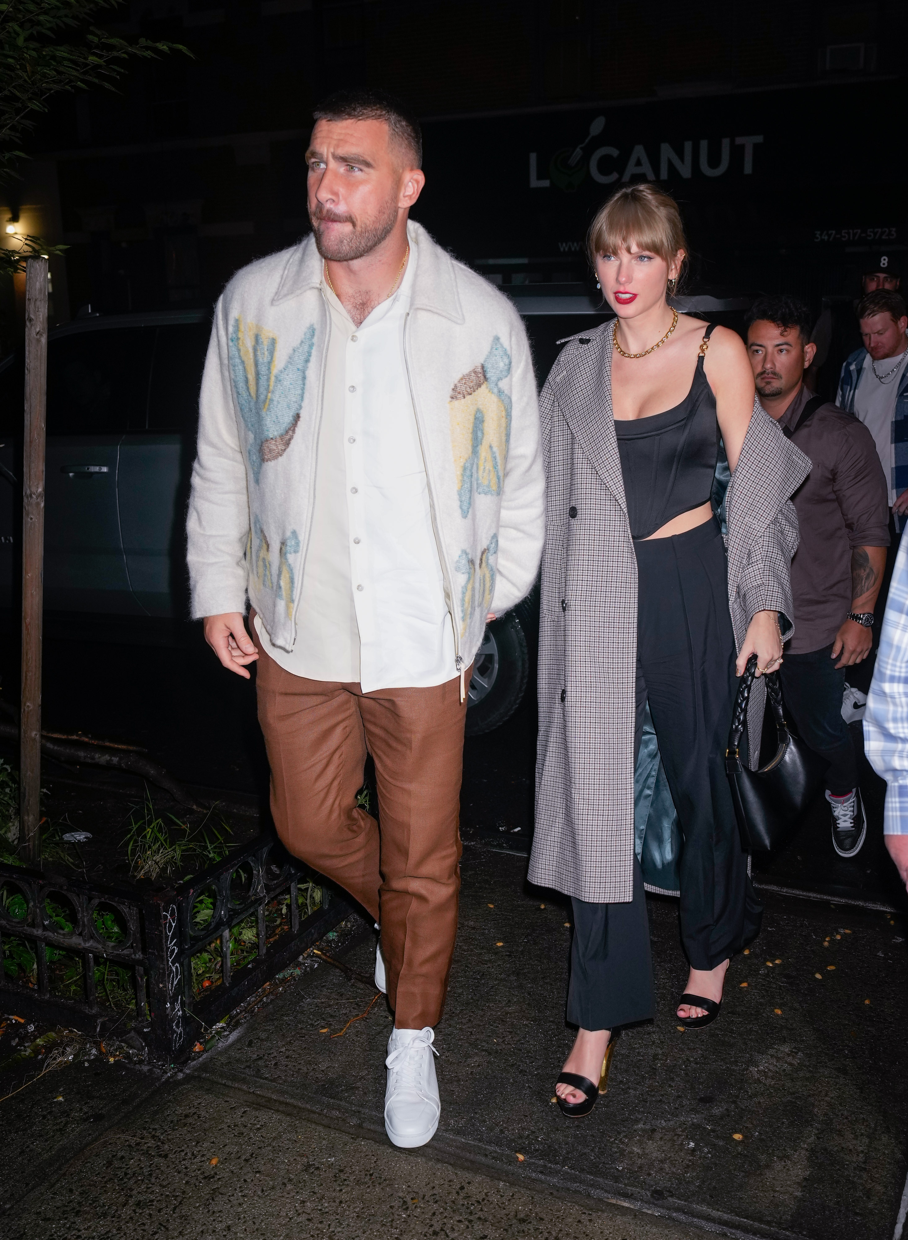 Taylor Swift is currently dating NFL ace Travis Kelce