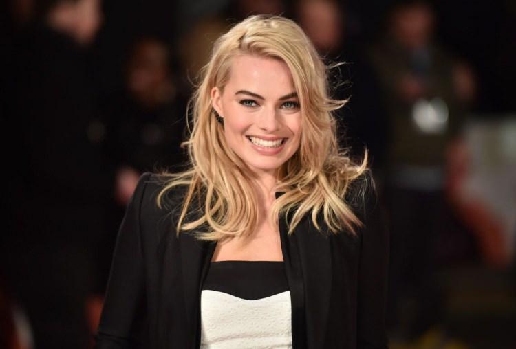 Margot Robbie'nin sokak stili