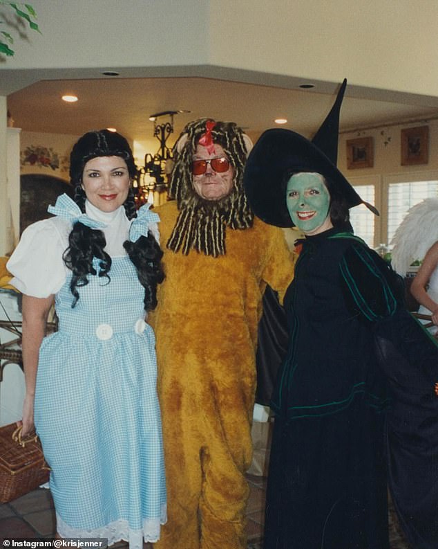 Kris would also join her mother in a Wizard of Oz theme for Halloween