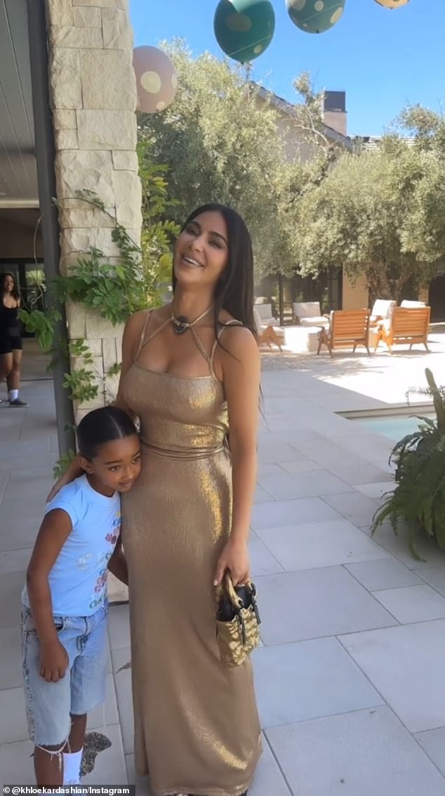 Her daughter Chicago, six, clung to her as she chatted with her sister, as seen on Khloe's stories