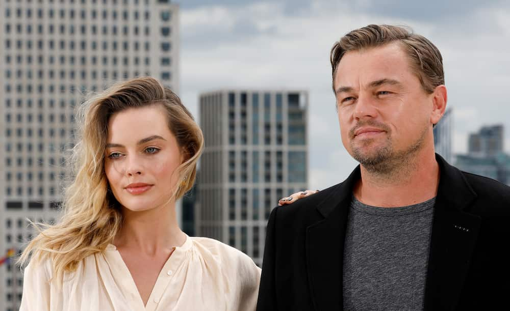 Margot Robbie and Leonardo DiCaprio