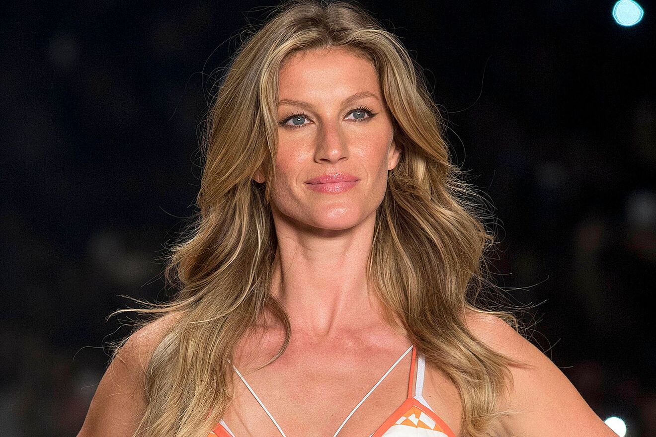 Gisele Bündchen is seen spending quality time with her daughter