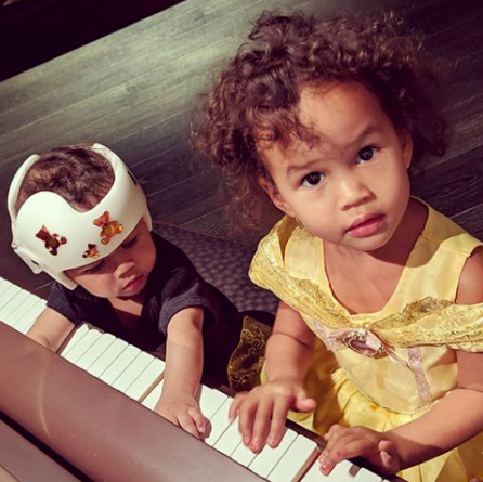 chrissy teigen john legend kids